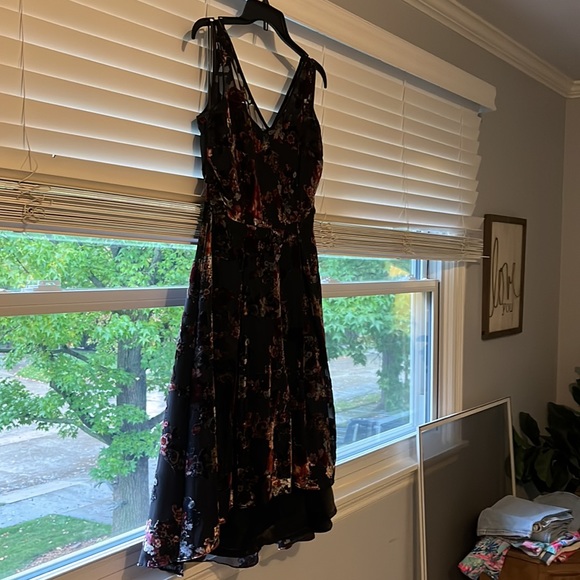NWT winter formal floral cocktail dress - Picture 4 of 9